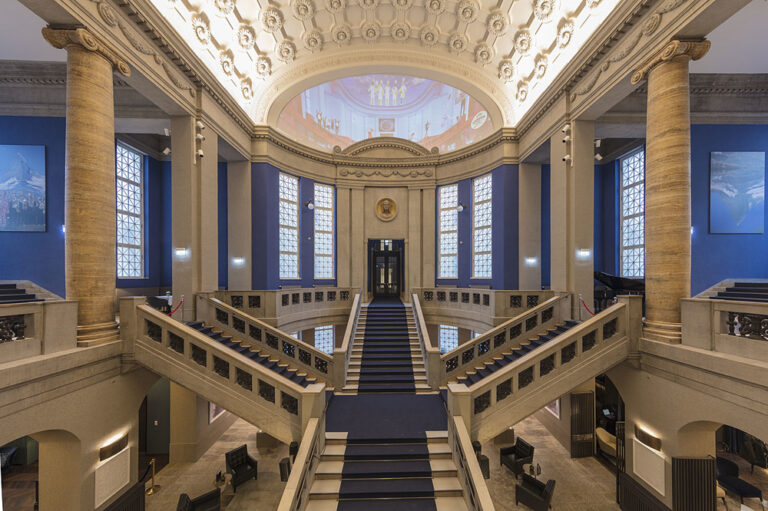 AQ 2_Eingangshalle