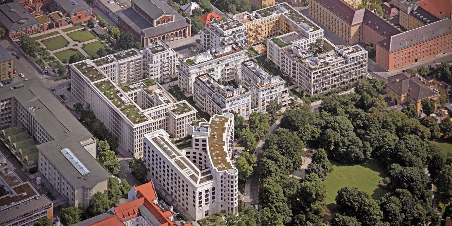 Lenbachgaerten von oben