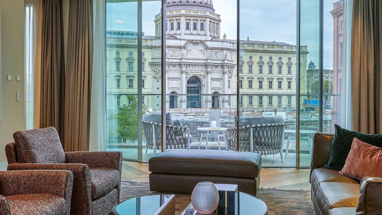 no3-schinkelplatz-berlin-superior-residence-five-living-dining