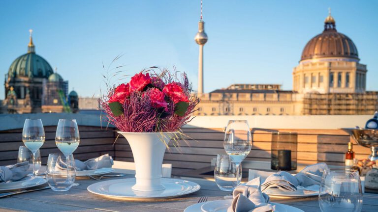 no3-schinkelplatz-berlin-humboldt-lounge-specials