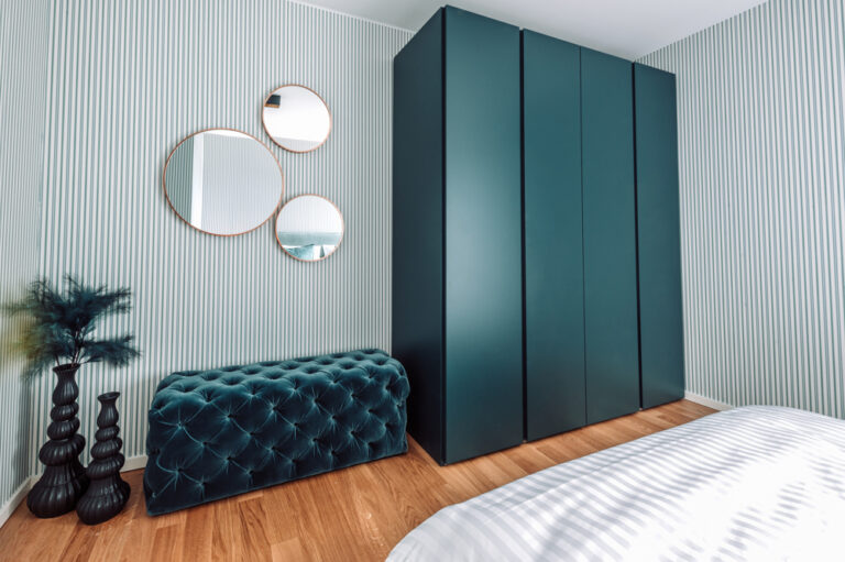 Win Win Schlafzimmerschrank / Bank