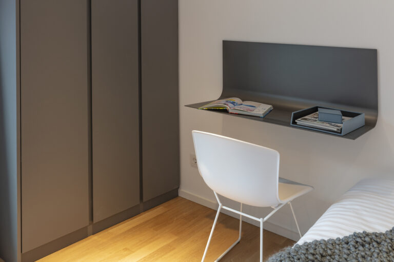 Arbeitsplatz Möblierungsbeispiel