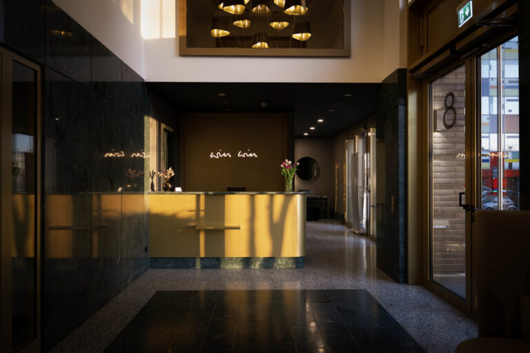 Win WIn Tower 2 Entrée Concierge